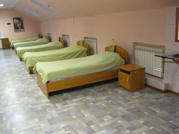 Фото номера Кровать в общем 8-местном номере Гостиница Ивановка г. Полазна 4